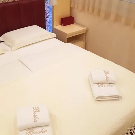 Apartment Boska Lux *